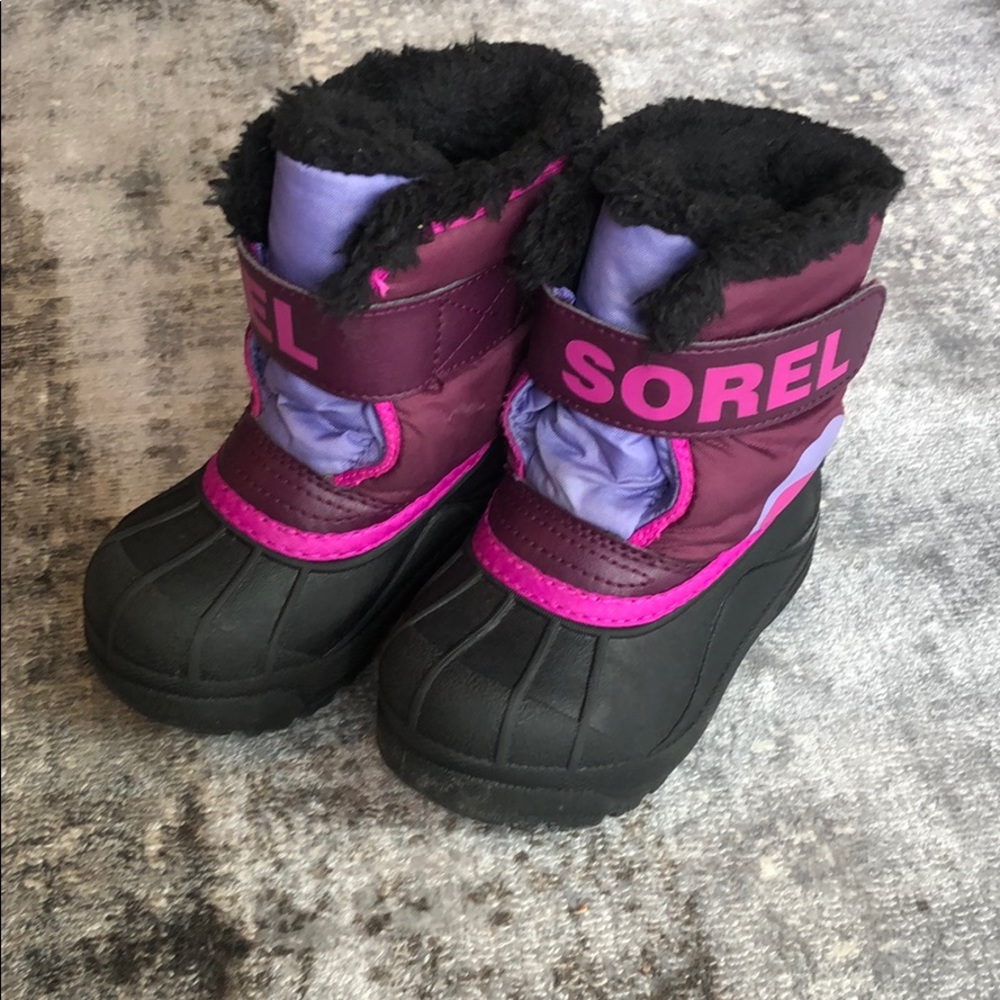 Sorel toddler size 7 snow boots